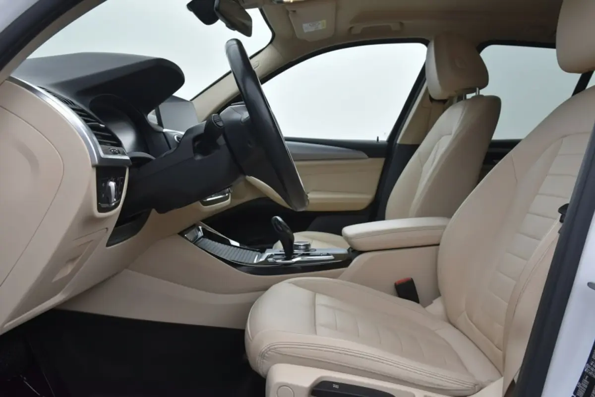 xDrive20i High Executive Edition | 20"LMV | TREKHAAK