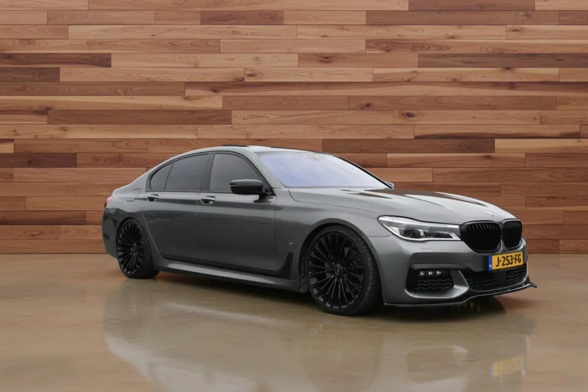 740e iPerformance High Executive 21'' BREYTON | VERLAAGD | MAXTON
