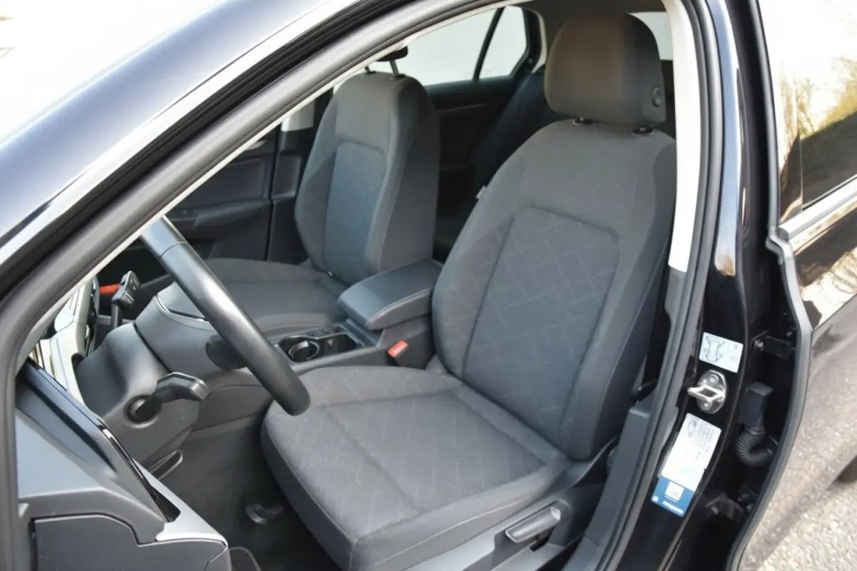 1.0 TSI Life | 17" LMV | LOUNGE PAKKET