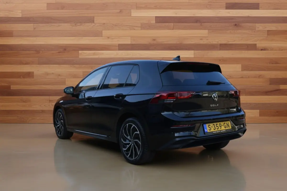 1.0 TSI Life | 17" LMV | LOUNGE PAKKET