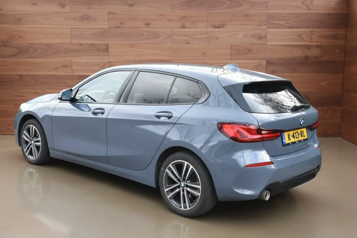 118i High Executive SPORTLINE | SPORTLEDER | TREKHAAK | STOEL/STUUR VERW