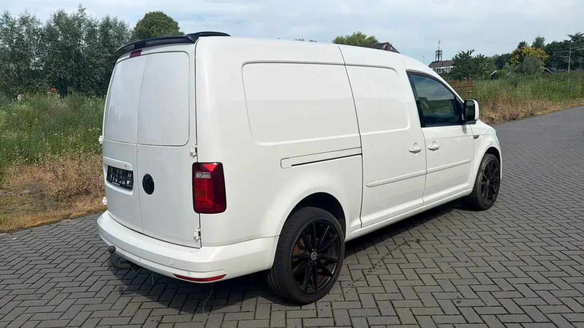 2.0 TDI L2H1 BMT Highline 172DKM / NAVIGATIE / 19'' INCH VELGEN / LET OP PROBLEMEN