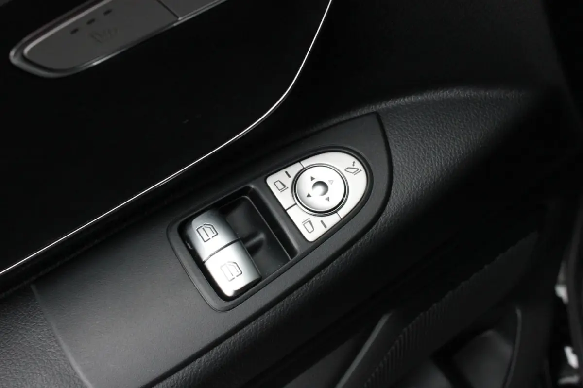 119 CDI L3 SPORT DUBBEL CABINE / DC / BPM VRIJ / FULL BLACK / 2X SCHUIFDEUREN / AMG / VERL
