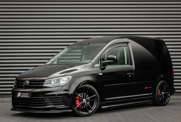 2.0 TDI 185PK JB- EDITION MARGE BTW VRIJ/ FULL BLACK / SCHROEFSET / LEDEREN BEKLEDING / NI