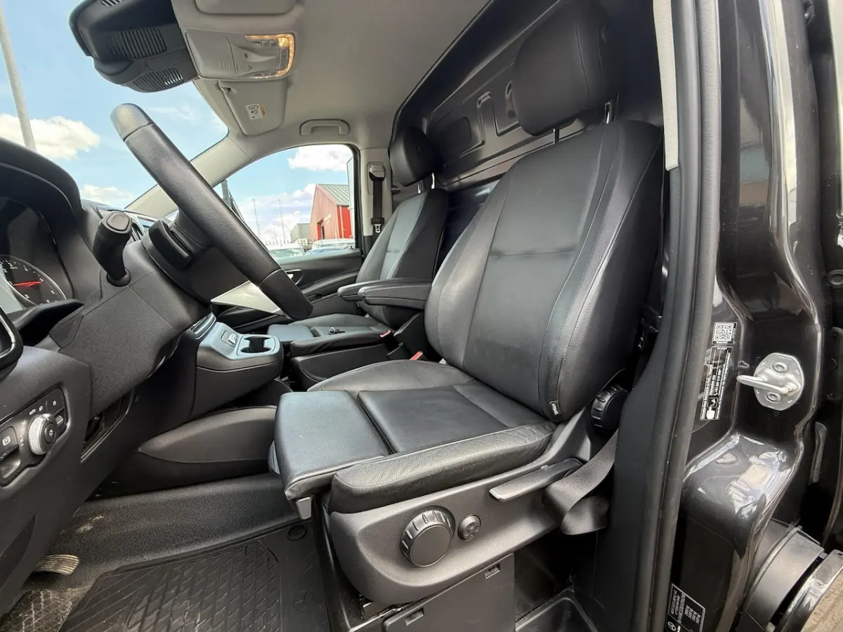 119 CDI L3 Select AIRMATIC APPLE CARPLAY FULL LED 2500KG Trekhaak