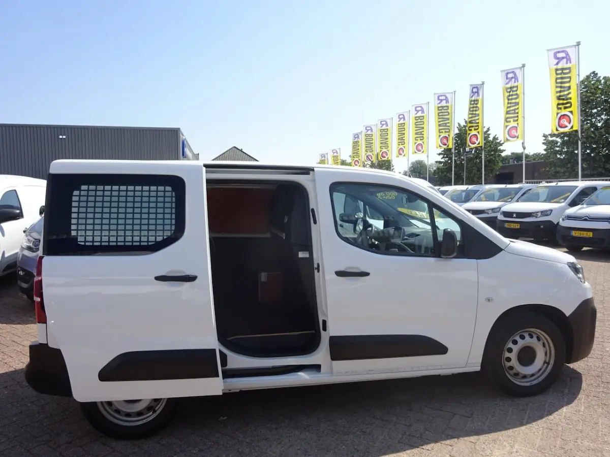 1.6 BlueHDI Club AIRCO CRUISE CONTROL NAVIGATIE PDC SCHUIFDEUR