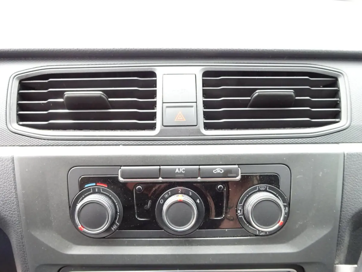 2.0 TDI L2H1 VW EX KPN LAADRUIMTE INRICHTING AIRCO CRUISE ALARM PDCM