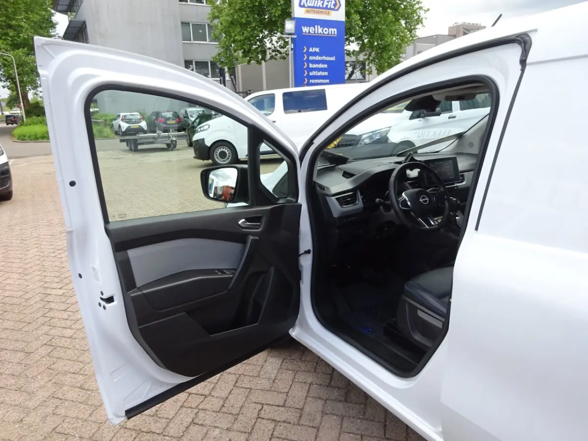N-Connecta L2 45KW 100% ELEKTRISCH AIRCO CRUISE CARPLAY