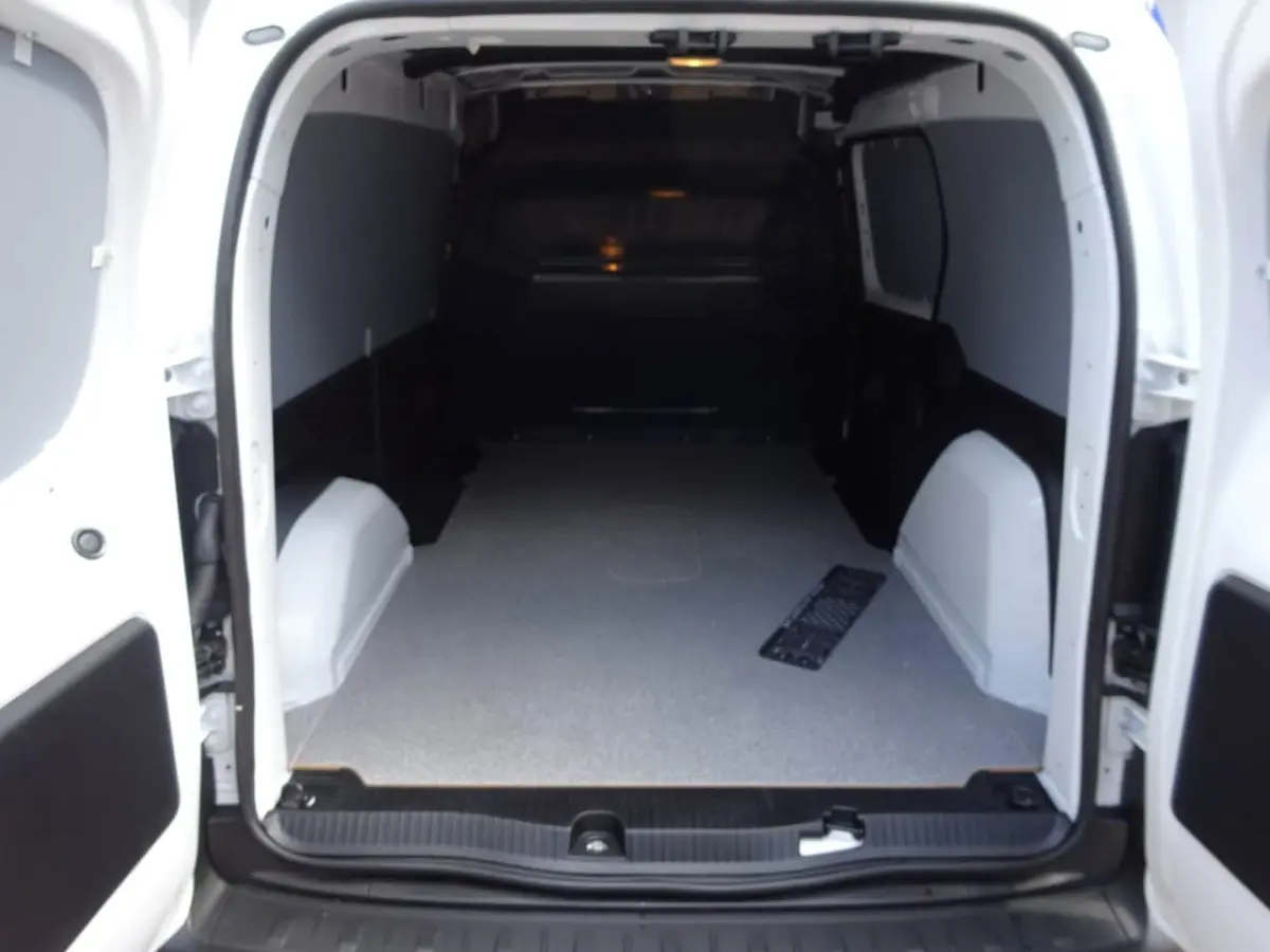 N-Connecta L2 45KW 100% ELEKTRISCH AIRCO CRUISE CARPLAY
