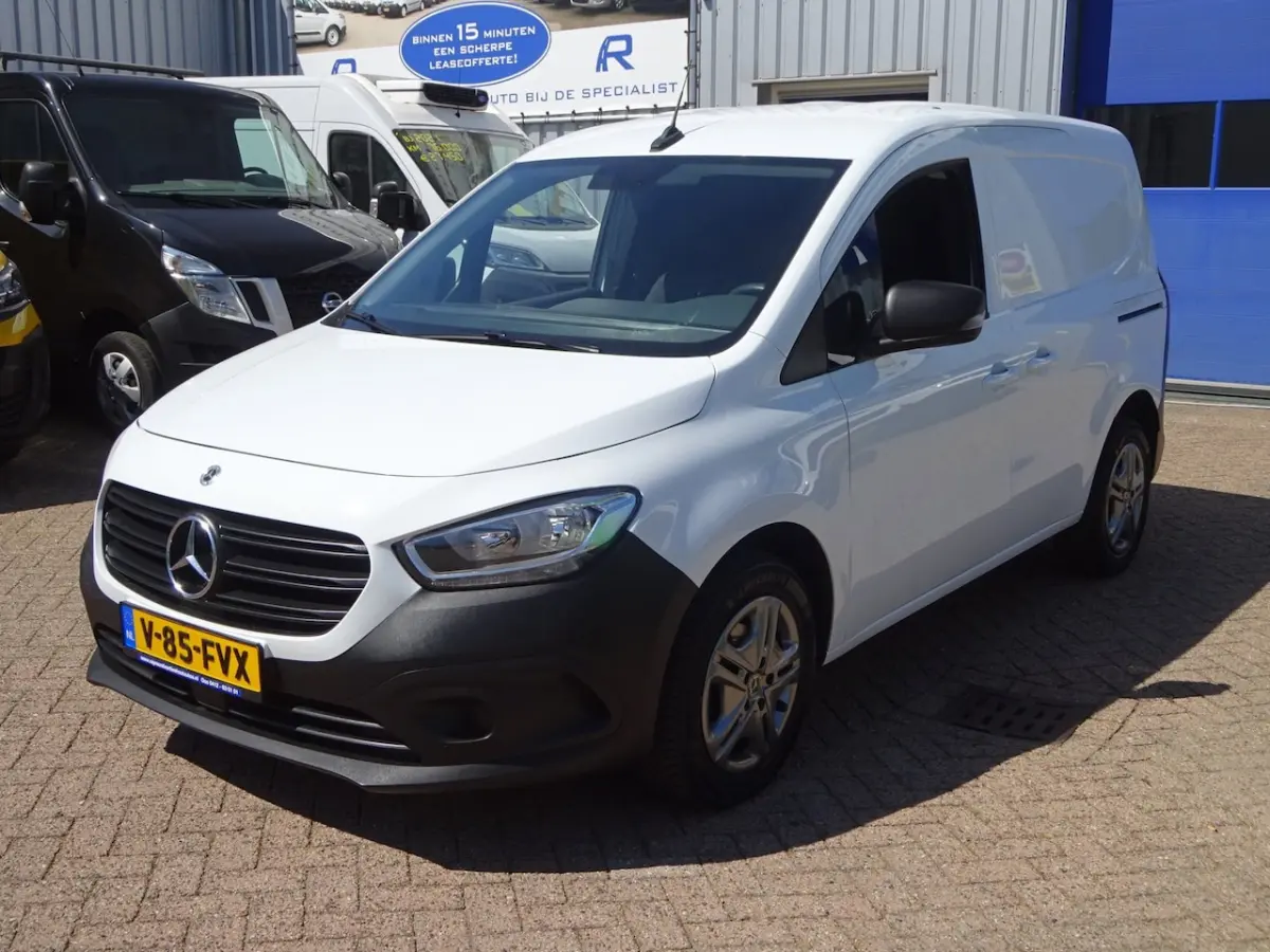 108 CDI L1 AIRCO 2 x SCHUIFDEUR EURO 6