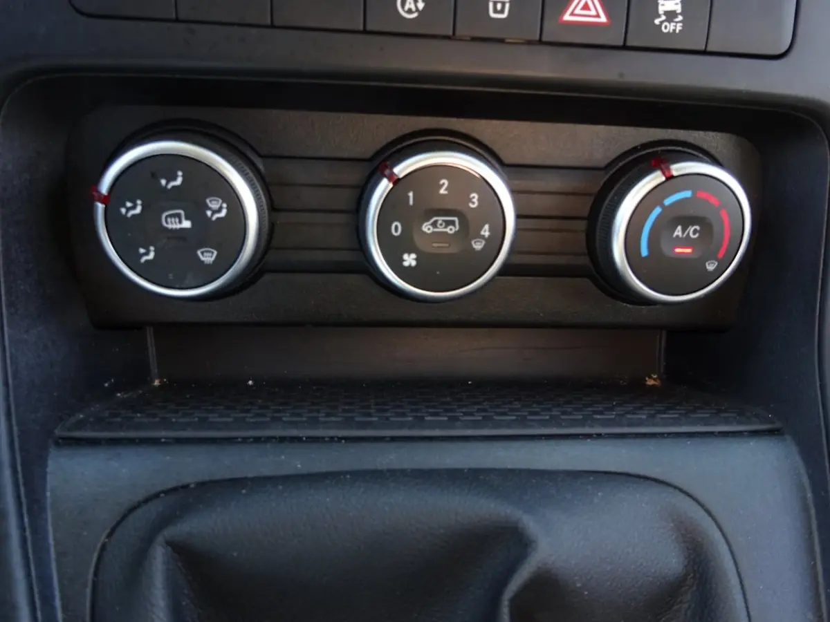 108 CDI L1 AIRCO 2 x SCHUIFDEUR EURO 6