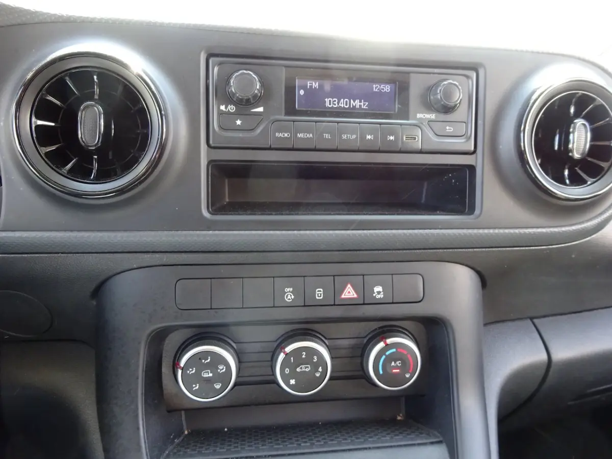 108 CDI L1 AIRCO 2 x SCHUIFDEUR EURO 6