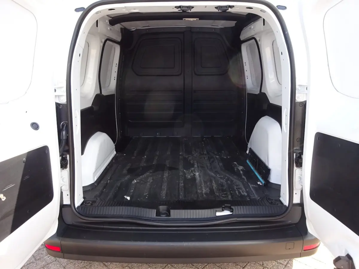 108 CDI L1 AIRCO 2 x SCHUIFDEUR EURO 6