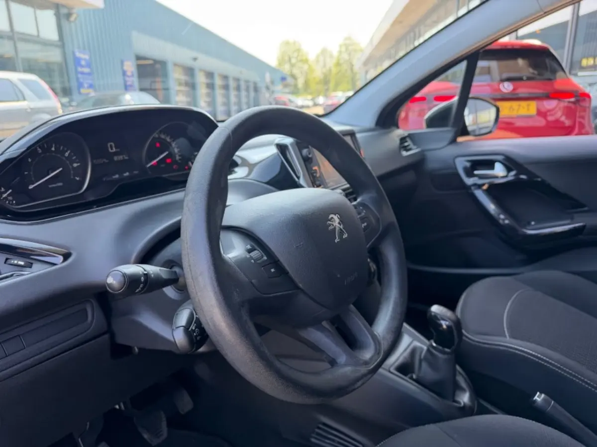 1.2 PURETECH ACTIVE NAVI AIRCO