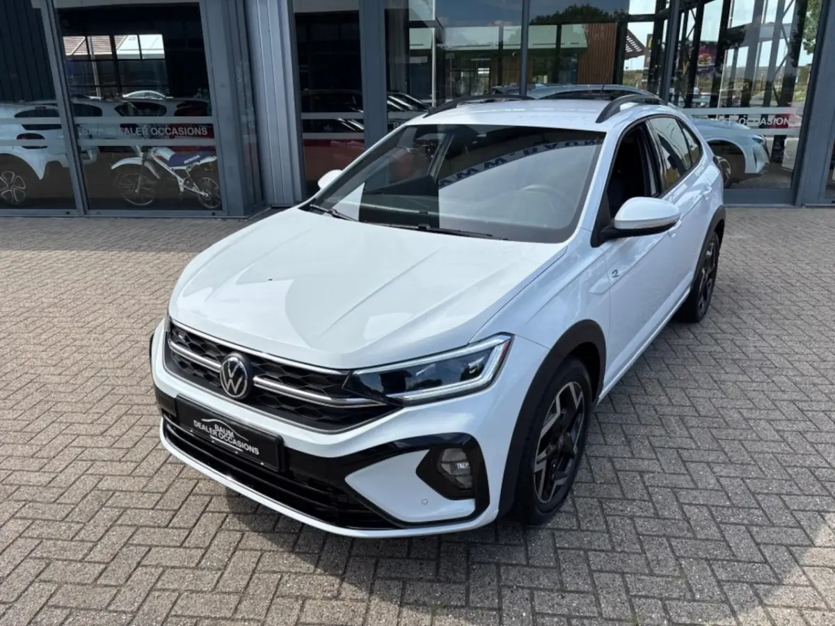 1.0 TSI R-LINE AIRCO NAVI CARPLAY PDC STOELVERW