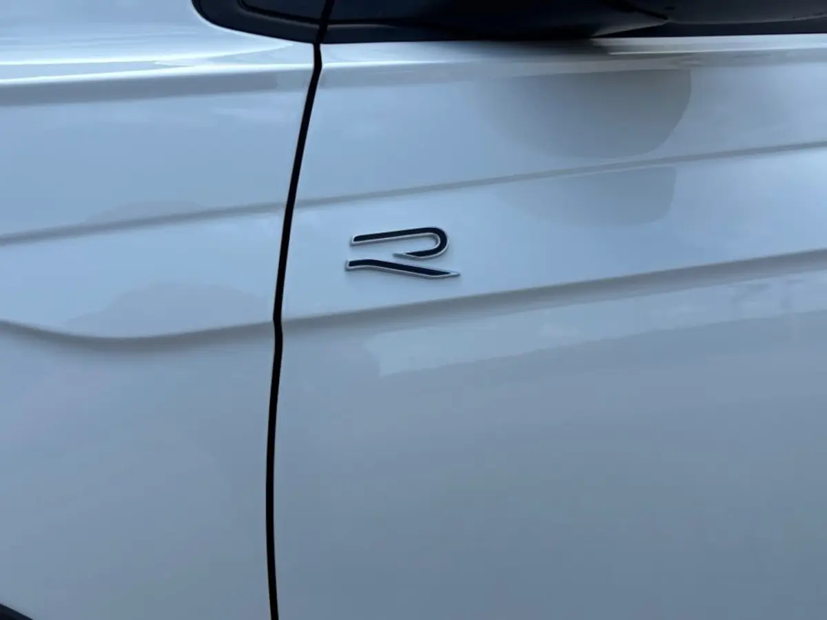 1.0 TSI R-LINE AIRCO NAVI CARPLAY PDC STOELVERW