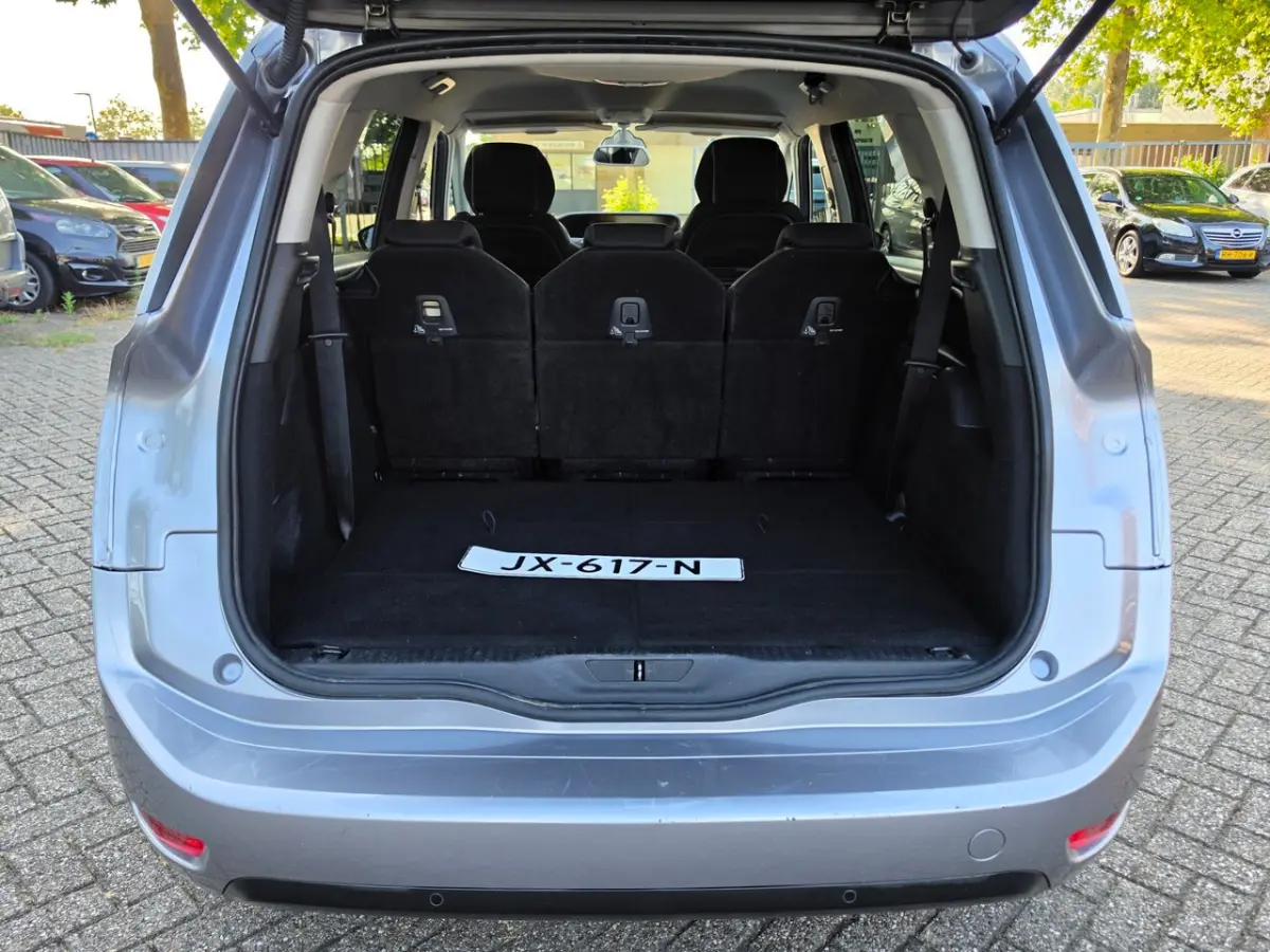 1.2 PureTech Shine Automaat 7p Camera Navi Stoelmassage