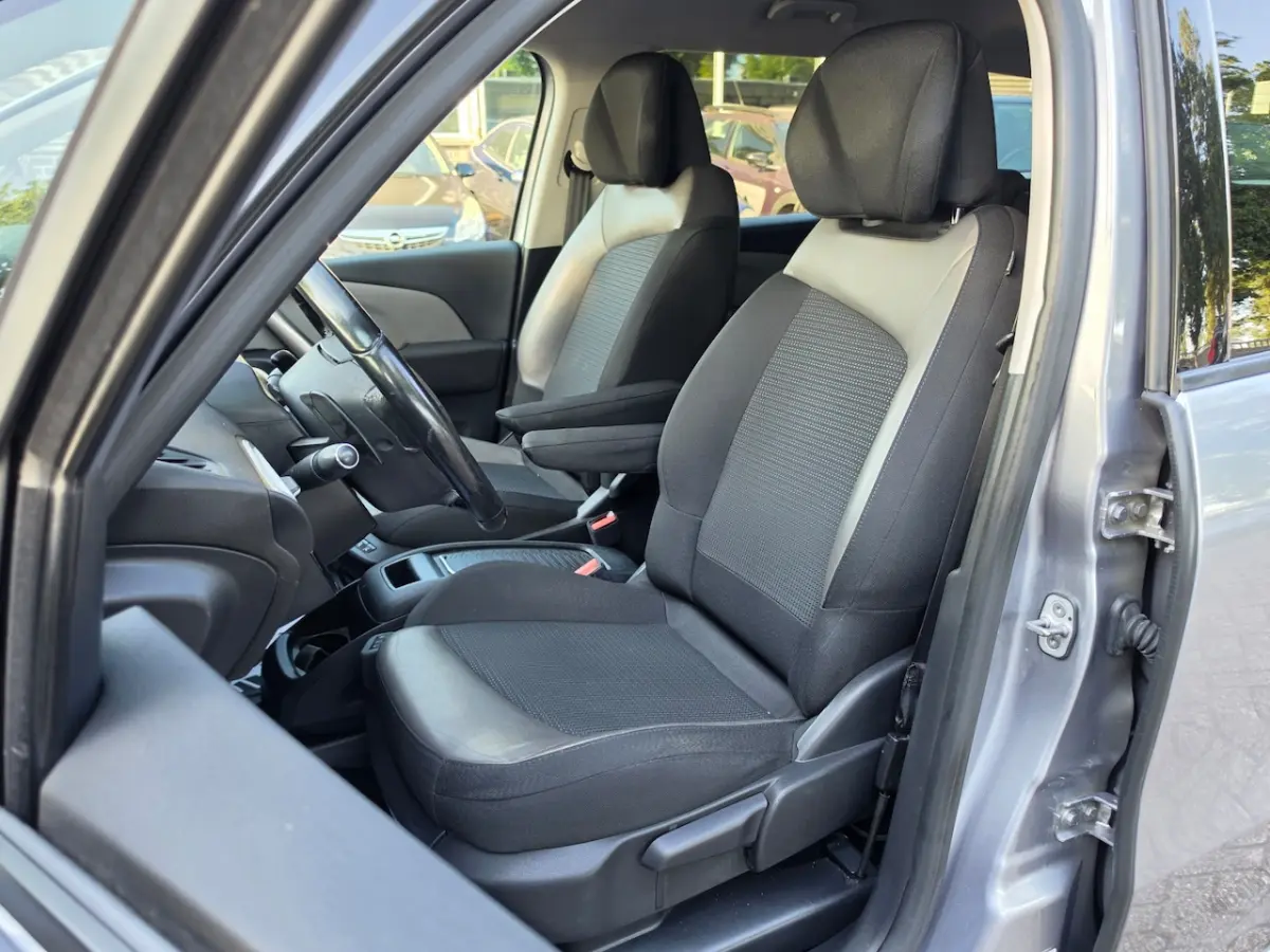 1.2 PureTech Shine Automaat 7p Camera Navi Stoelmassage