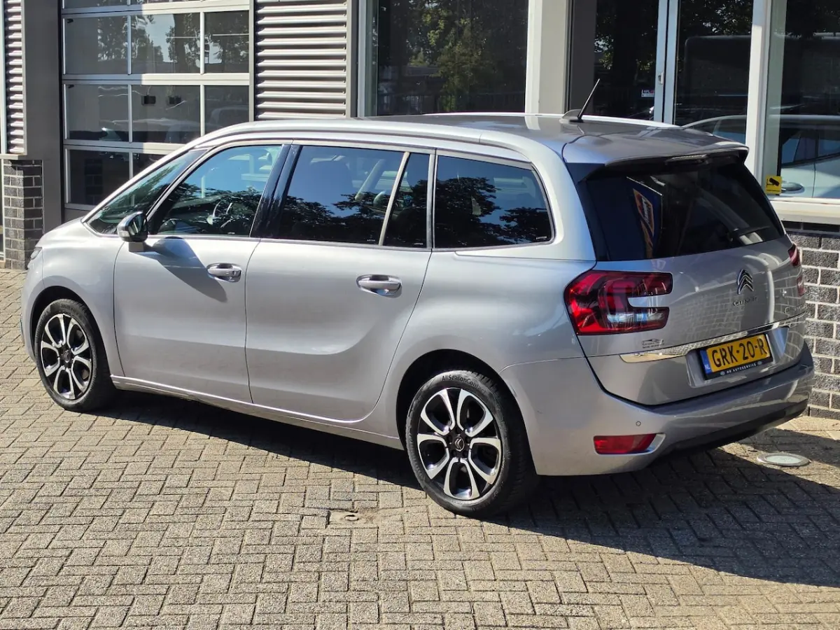 1.2 PureTech Shine Automaat 7p Camera Navi Stoelmassage