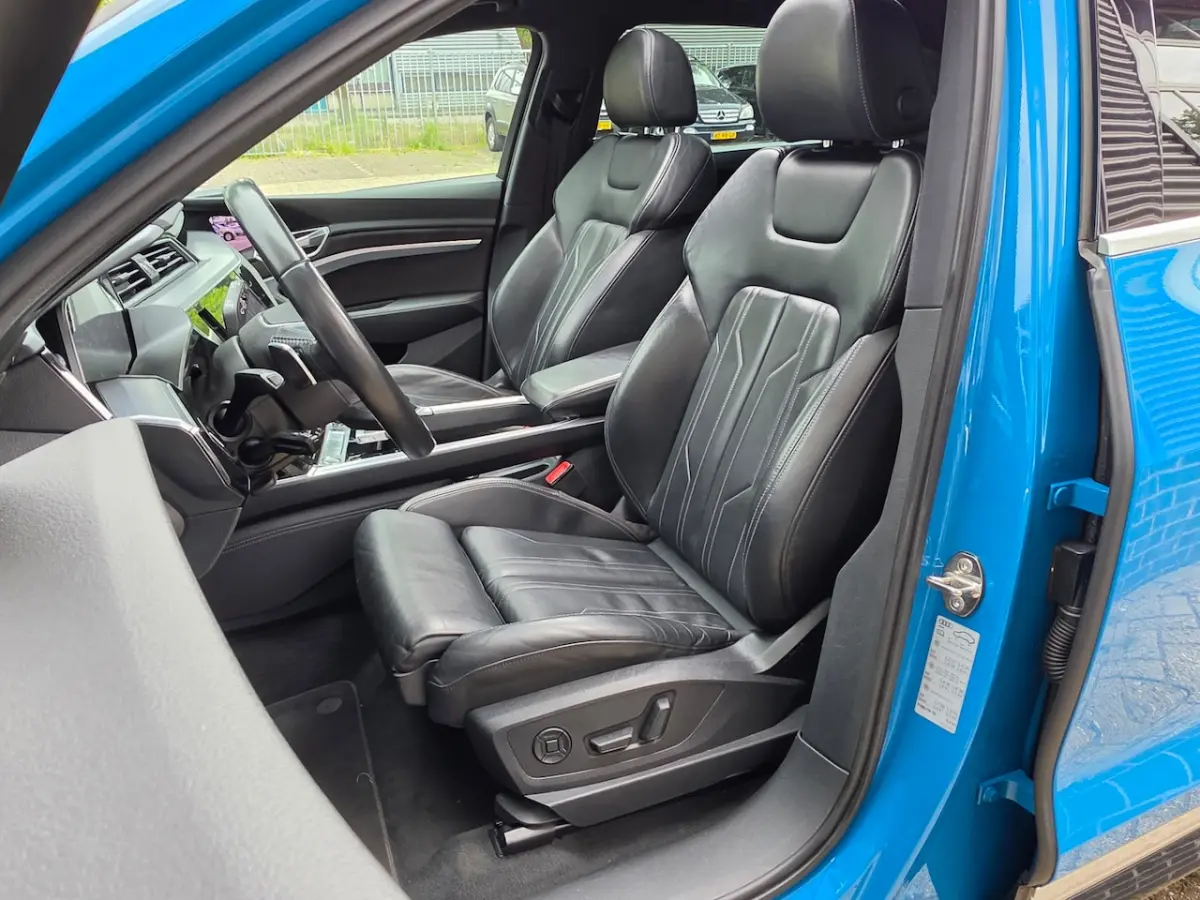 E-tron 55 quattro advanced 95 kWh Pano Leder 360 Camera