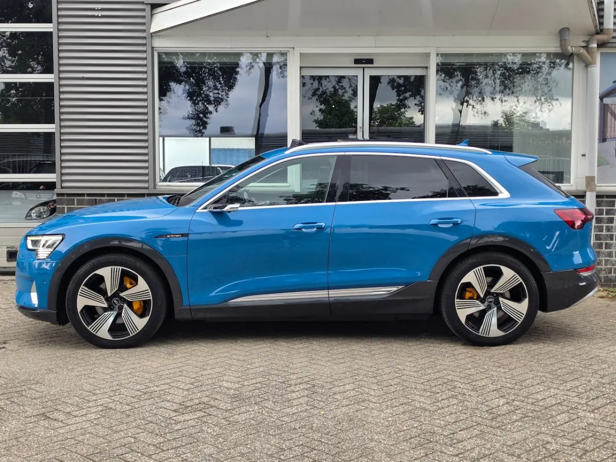 E-tron 55 quattro advanced 95 kWh Pano Leder 360 Camera