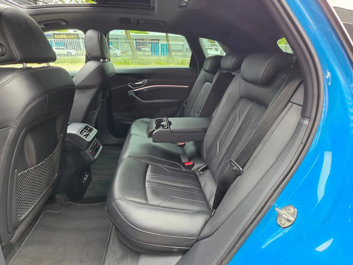 E-tron 55 quattro advanced 95 kWh Pano Leder 360 Camera