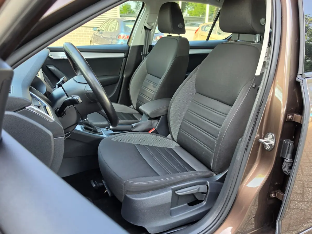 1.0 TSI Aut Dealer onderhouden Navi Carplay Nap
