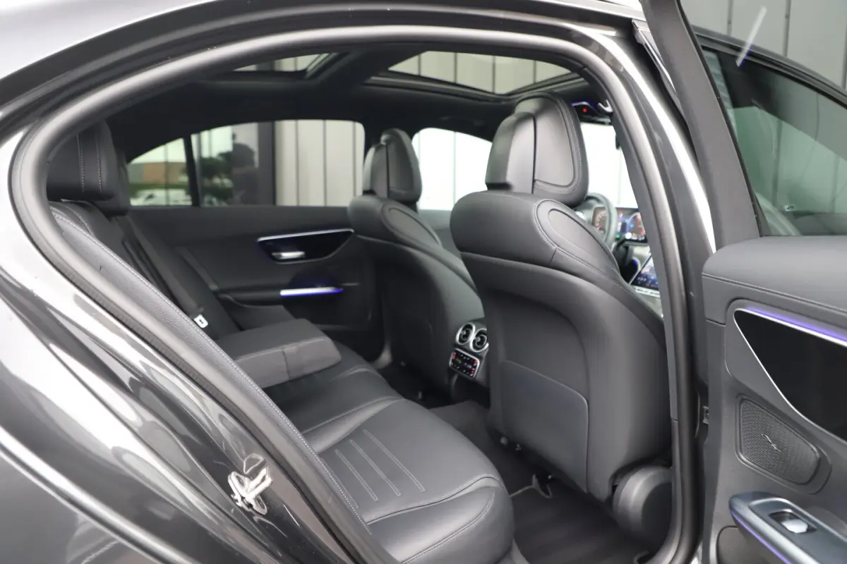 300e AMG | 313PK | Head-up | Keyless-go | Pano | Digital-light | Sfeerverlichting | Standk