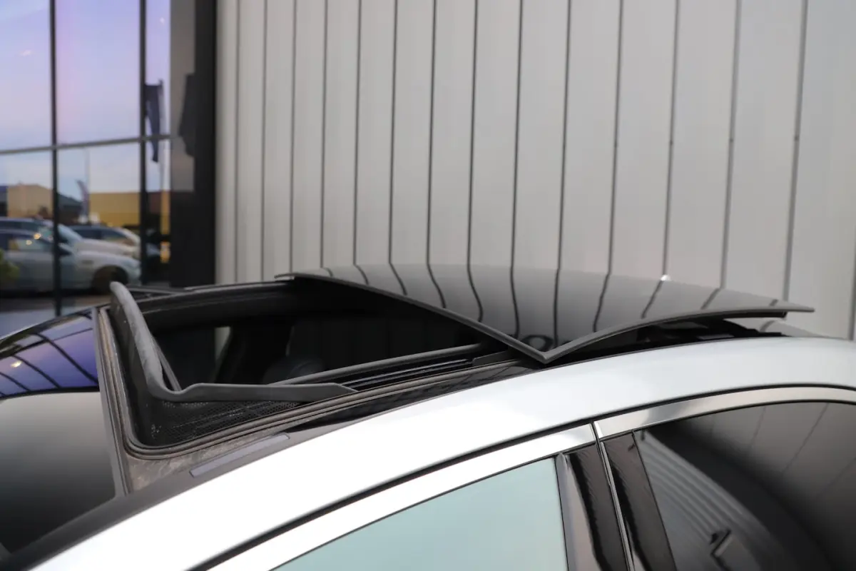 560e AMG Lang | 476PK | Massage | Luchtvering | Head-up | Chauffeurs-pakket | Sfeerverlich