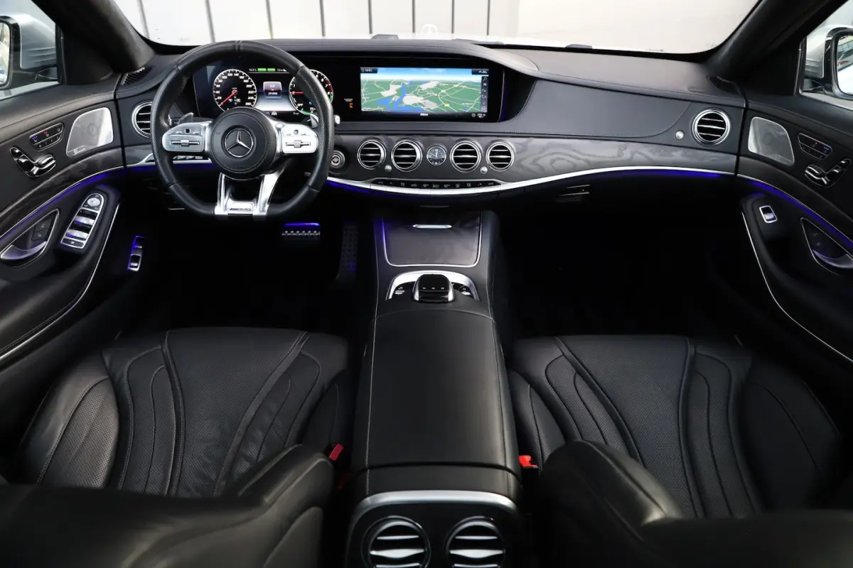 560e AMG Lang | 476PK | Massage | Luchtvering | Head-up | Chauffeurs-pakket | Sfeerverlich