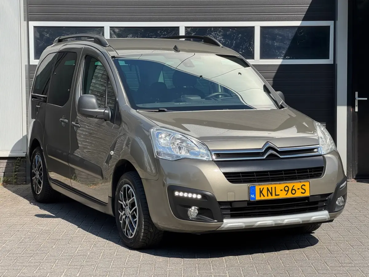 1.2 PureTech XTR Cruise, Climate Control, Navi,