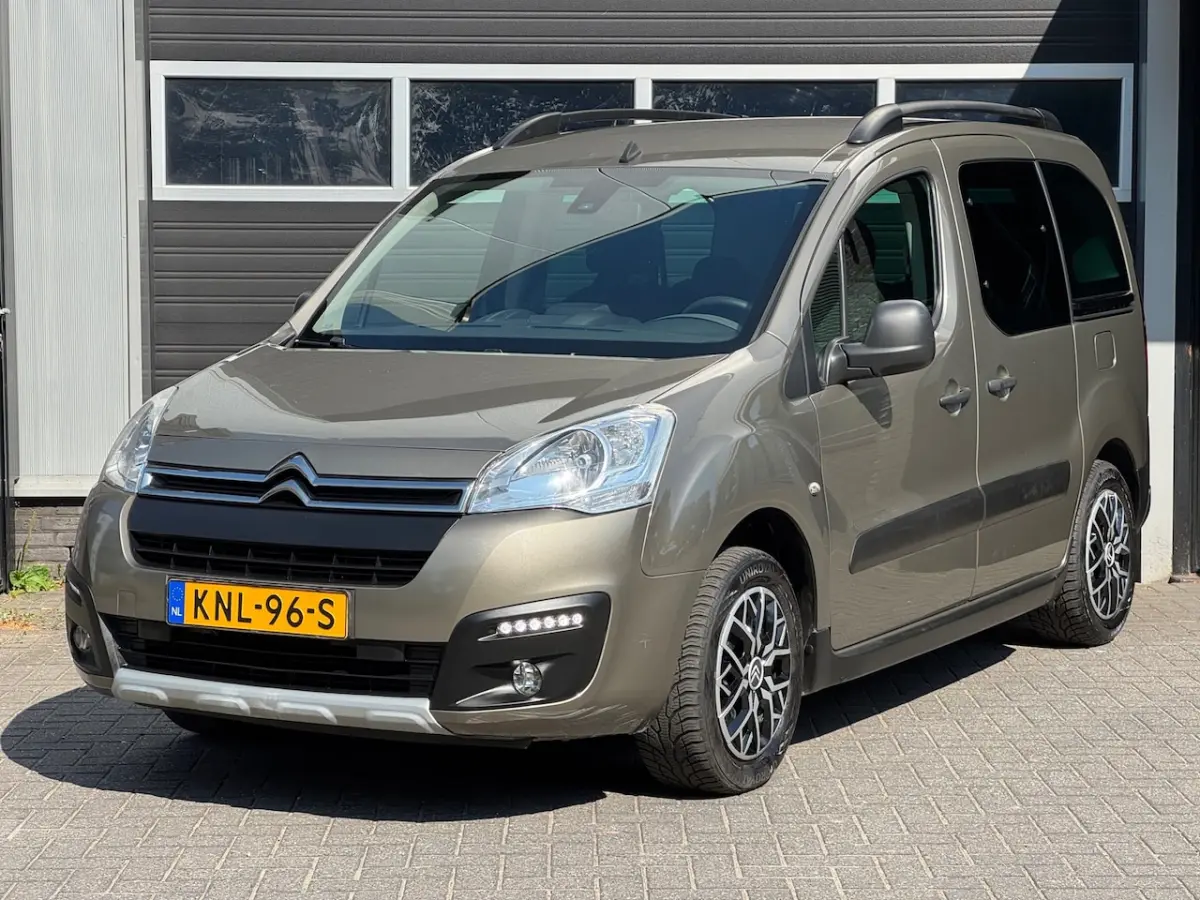 1.2 PureTech XTR Cruise, Climate Control, Navi,