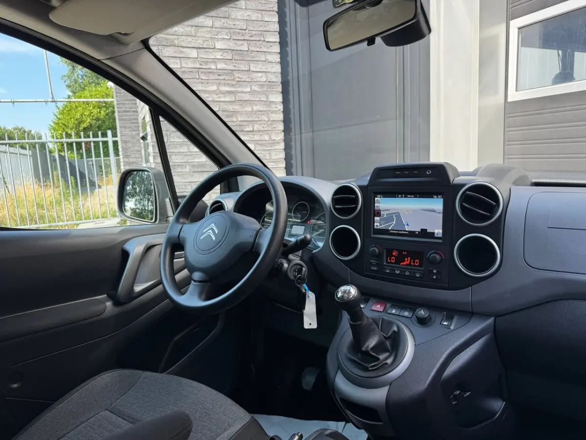 1.2 PureTech XTR Cruise, Climate Control, Navi,