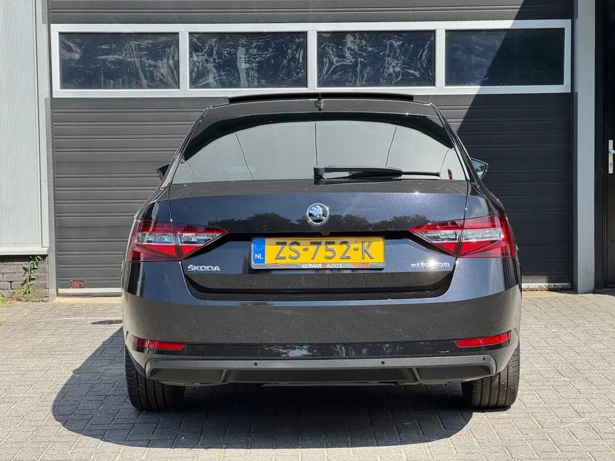 1.8 TSI Laurin & Klement Pano, Xenon/Led, Memory Stoel, Camera, Navi