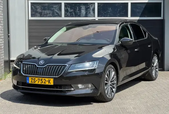 1.8 TSI Laurin & Klement Pano, Xenon/Led, Memory Stoel, Camera, Navi