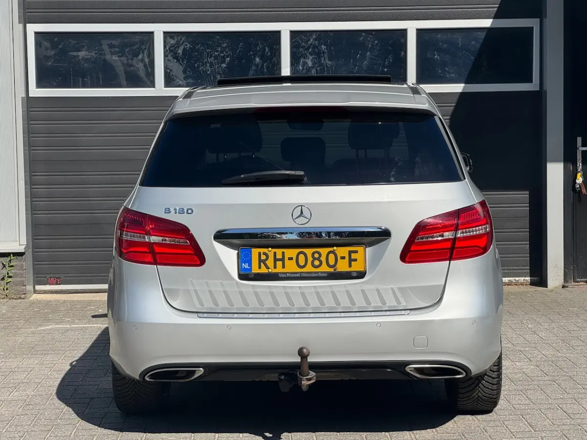 180 Ambition Xenon/Led, Pano, Cruise, NAP