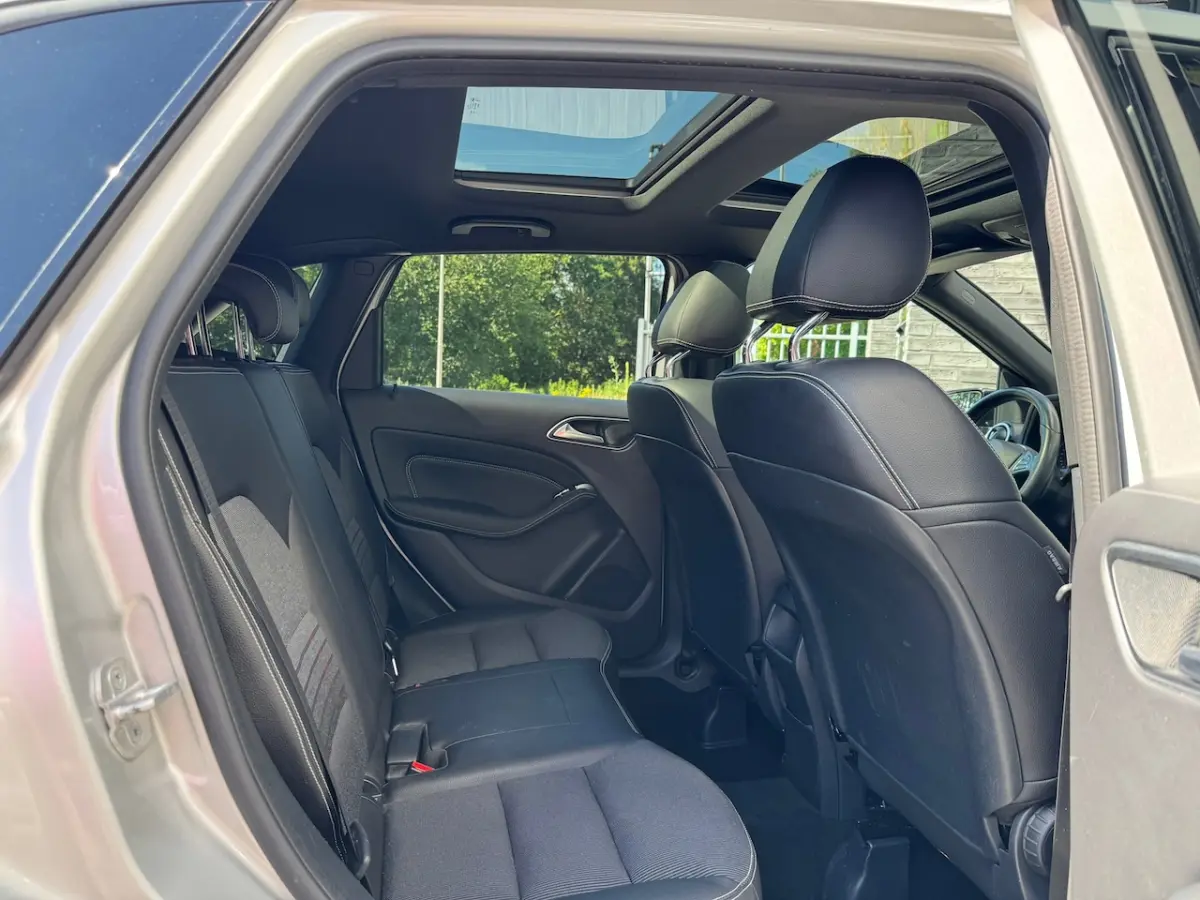 180 Ambition Xenon/Led, Pano, Cruise, NAP