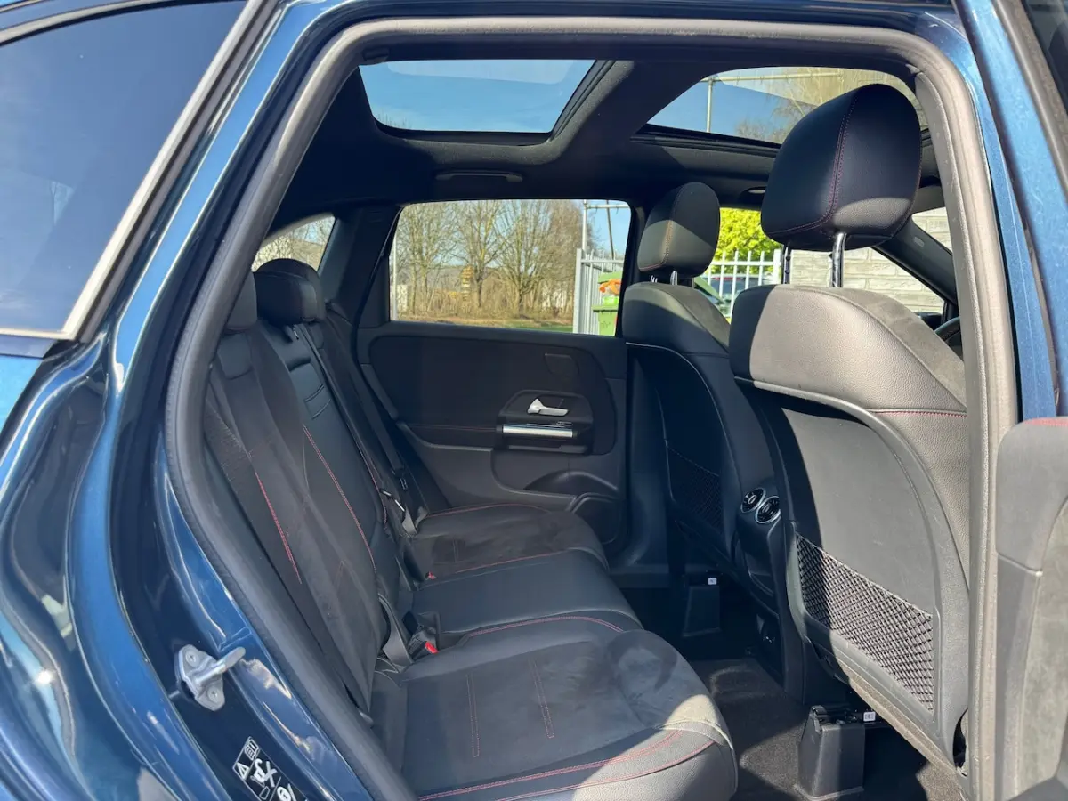 180d AMG Widescreen, Mutibeam, Memory Stoelen, Keyless, Camera, NAP
