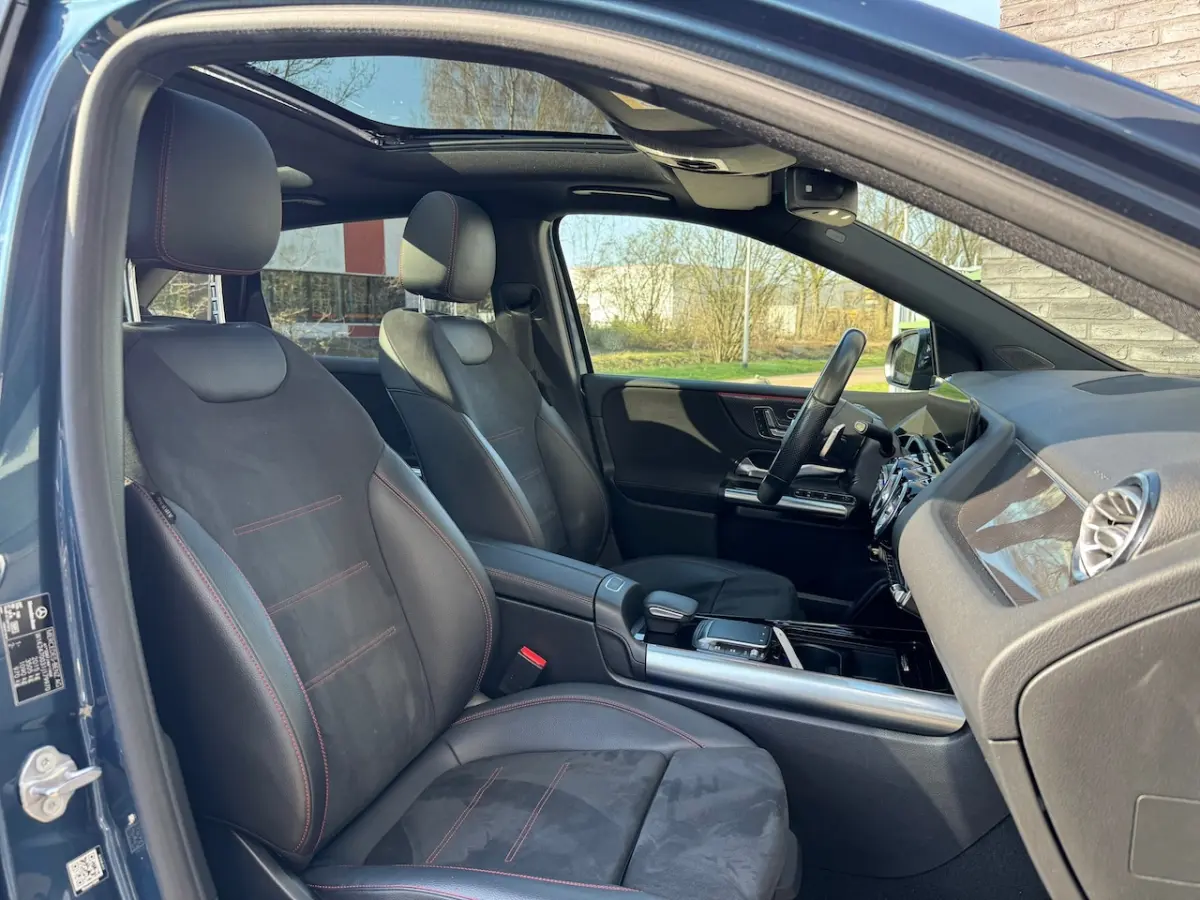 180d AMG Widescreen, Mutibeam, Memory Stoelen, Keyless, Camera, NAP