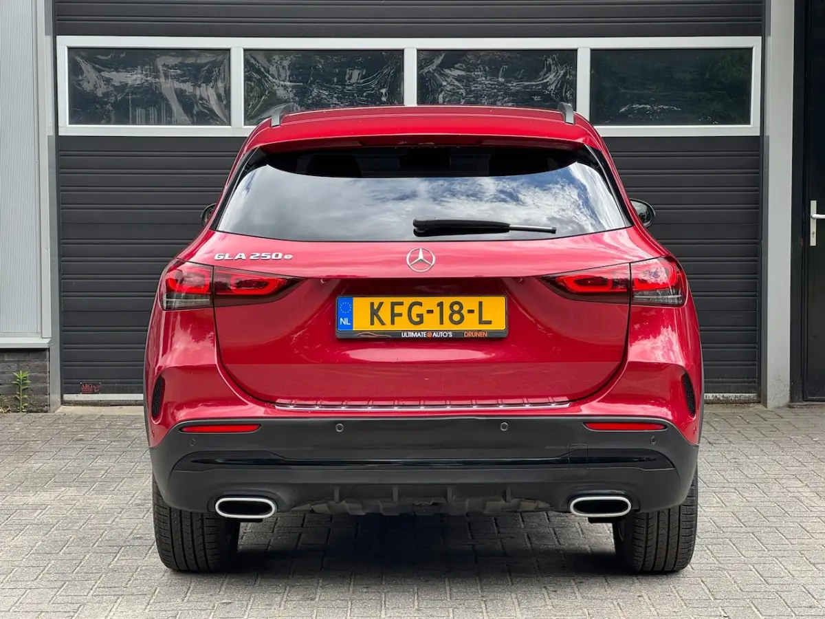 250 e AMG Line Xenon/Led, Widescreen, Camera, Ambient, Keyless, Burmester,