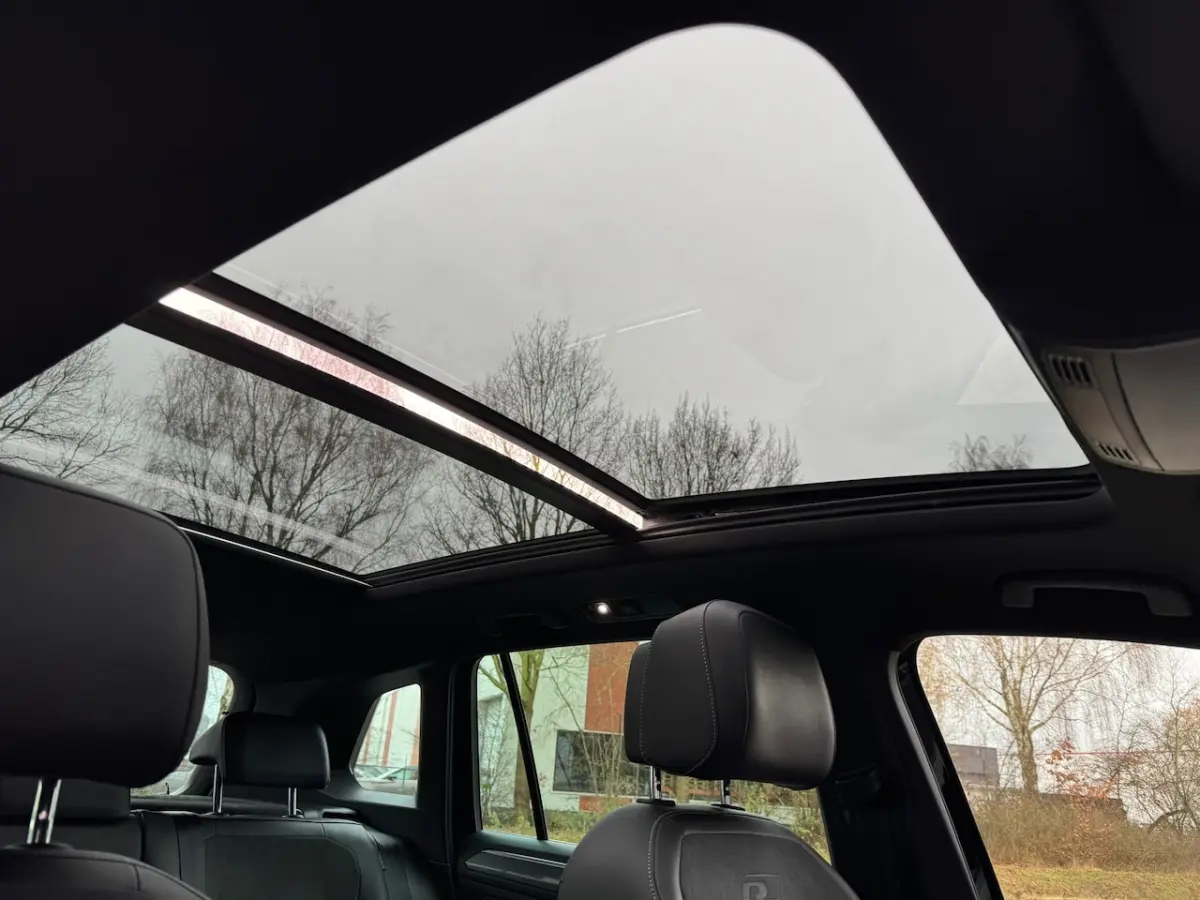 2.0 TSI DSG 4Motion 2x R Line Xenon/Led, Pano, Keyless, Virtual, 360 Camera