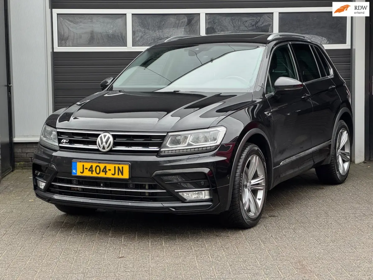 2.0 TSI DSG 4Motion 2x R Line Xenon/Led, Pano, Keyless, Virtual, 360 Camera