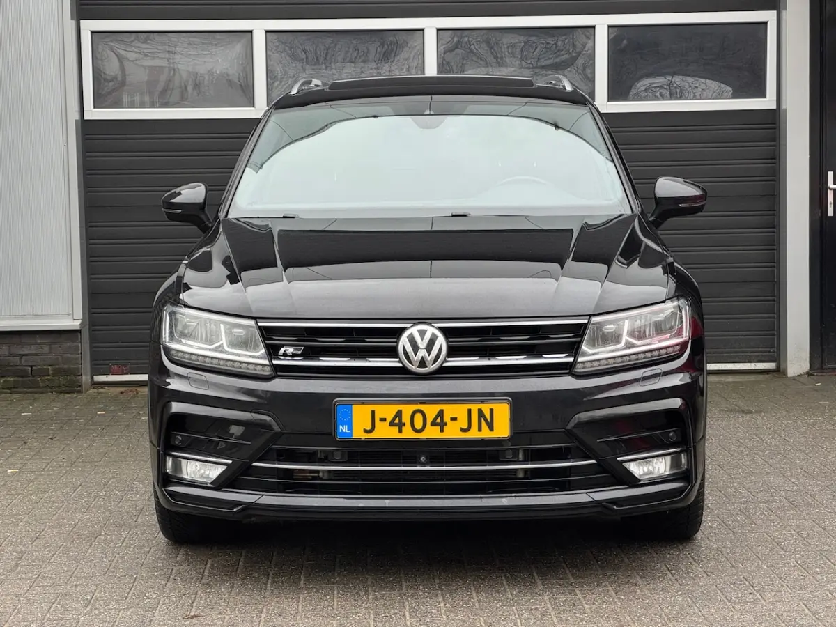 2.0 TSI DSG 4Motion 2x R Line Xenon/Led, Pano, Keyless, Virtual, 360 Camera