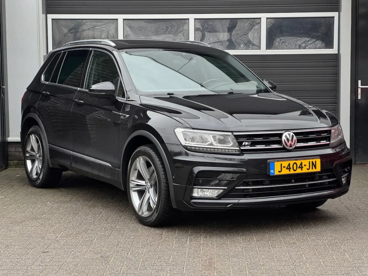 2.0 TSI DSG 4Motion 2x R Line Xenon/Led, Pano, Keyless, Virtual, 360 Camera