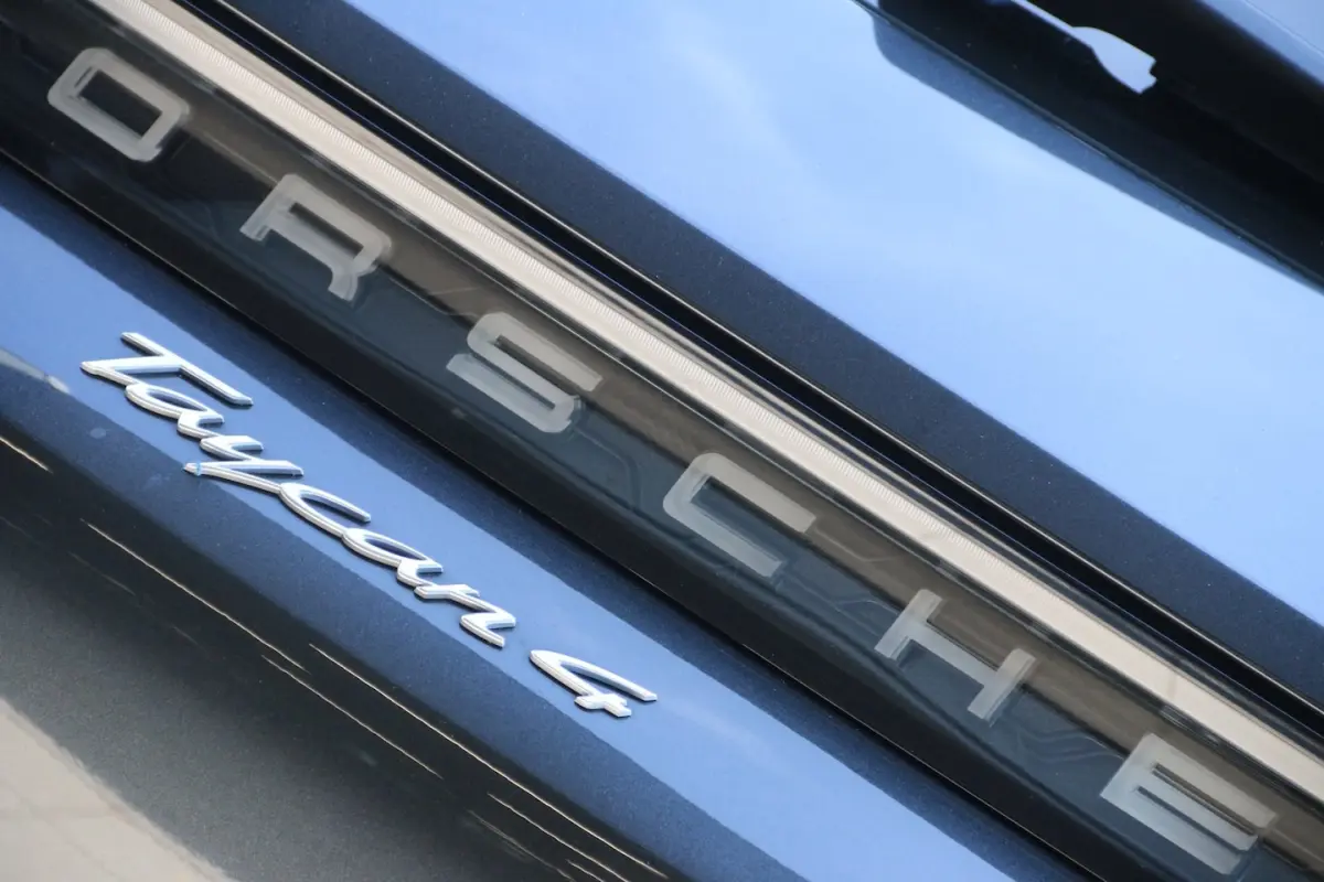 4 93 kWh INNODRIVE PANO-DAK BTW-AUTO