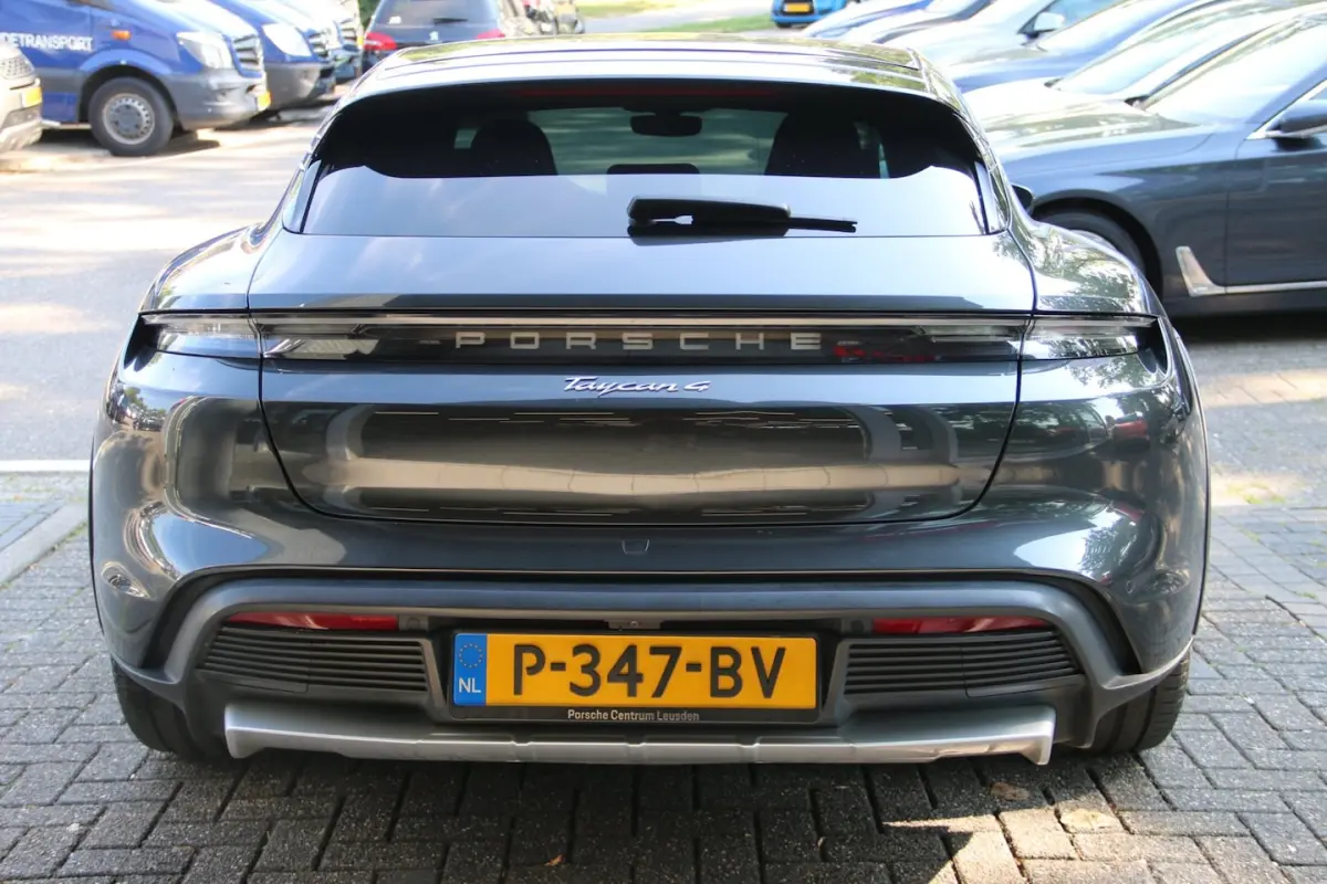 4 93 kWh INNODRIVE PANO-DAK BTW-AUTO