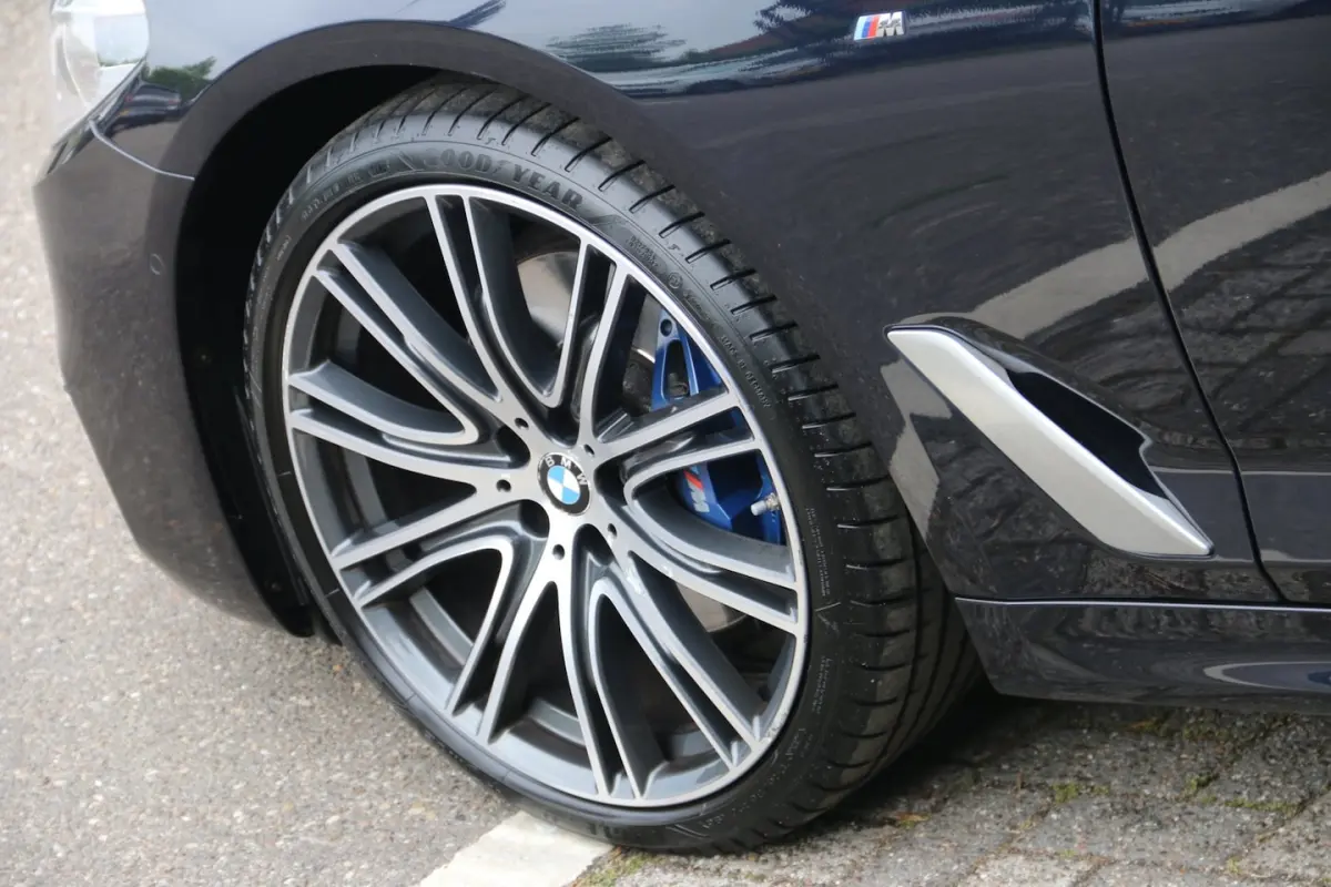 530d High Executive 17.995, - NETTO EXPORT PRICE
