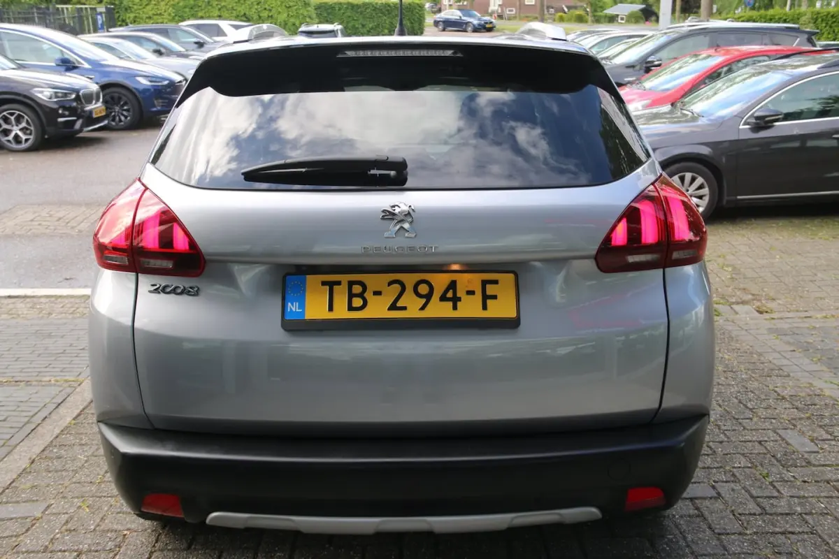 1.2 PureTech Allure AUTOMAAT NL-AUTO NAP