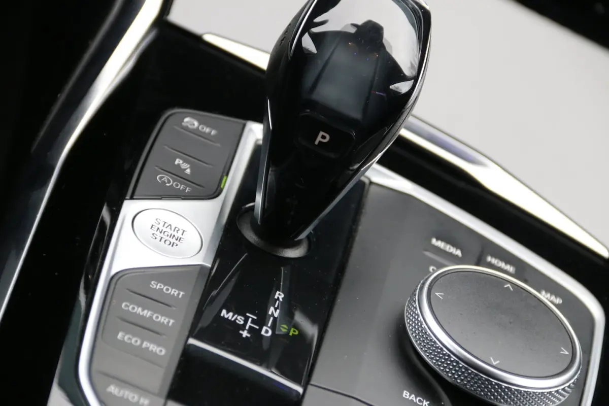 320i Executive Edition NL-AUTO NAP AUTOMAAT