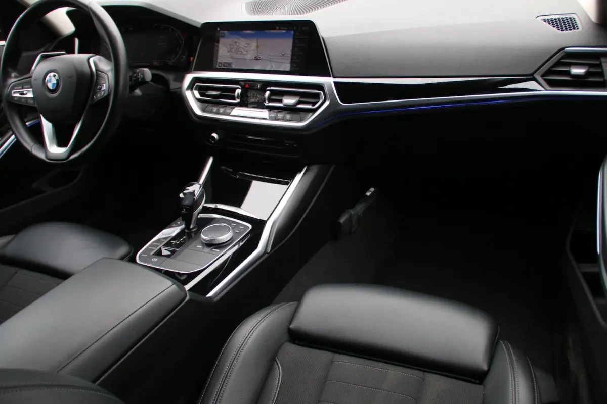 320i Executive Edition NL-AUTO NAP AUTOMAAT